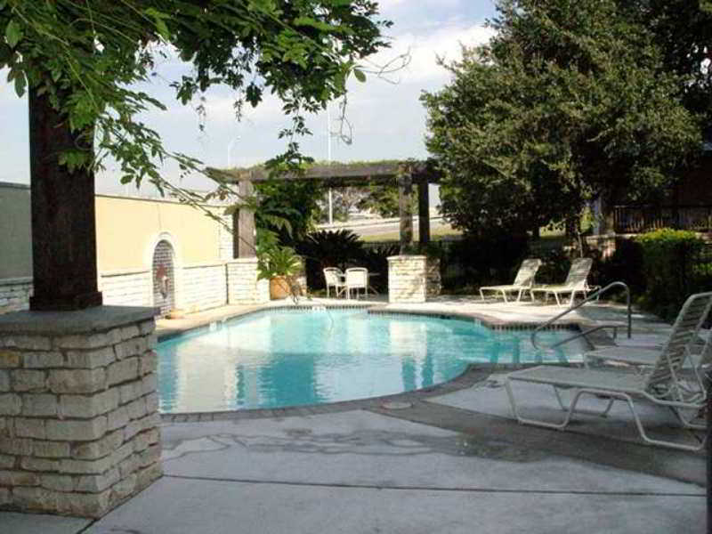 Doubletree By Hilton Austin-University Area Facilities photo